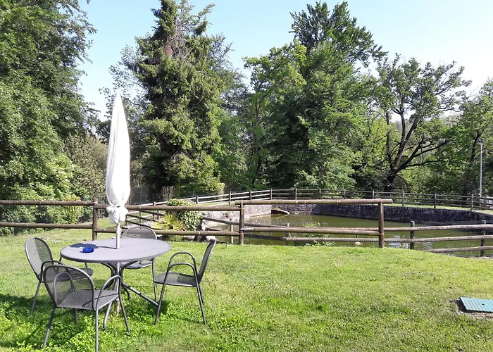 Motta Con Piscina E Tennis * Brisino